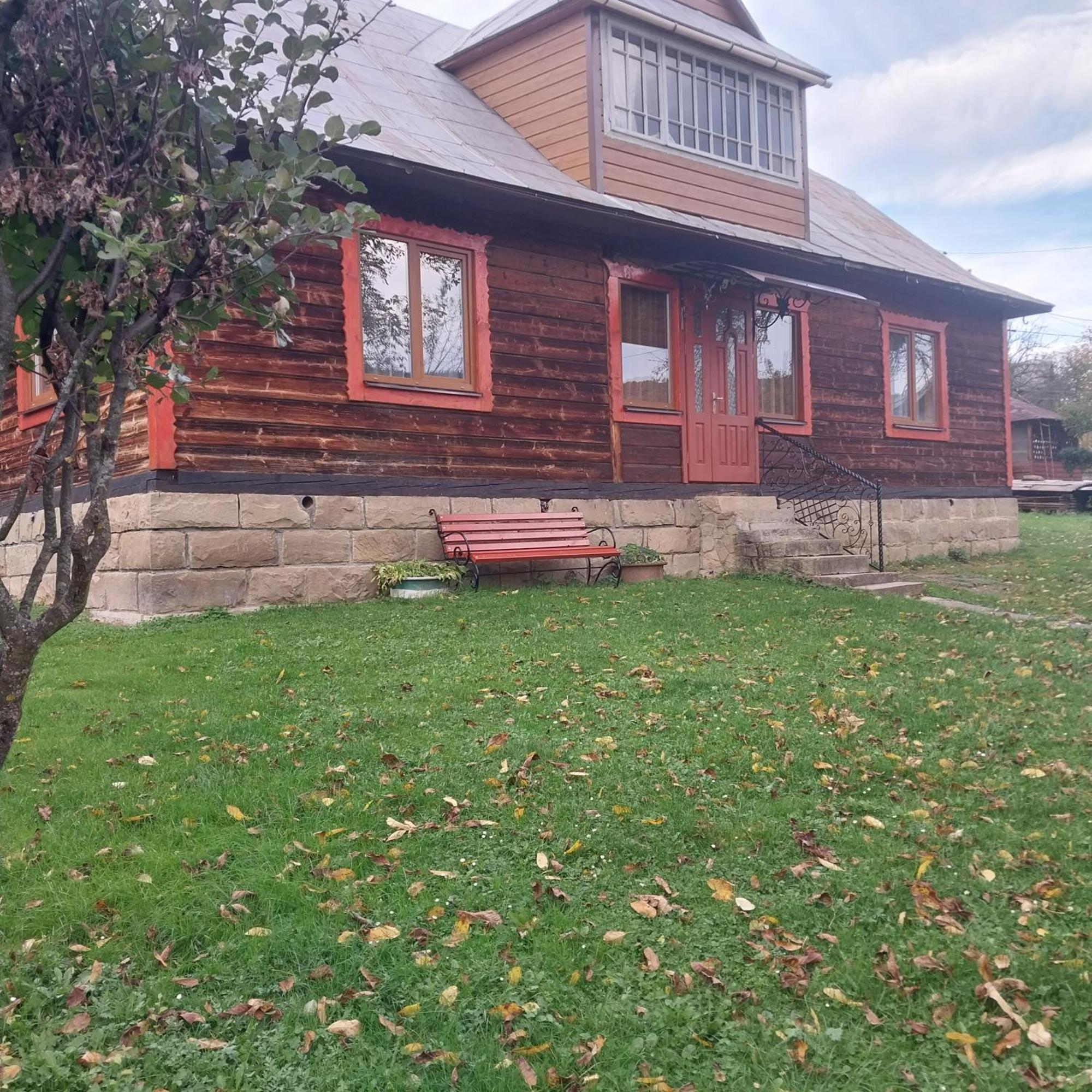 Затишний Дім Villa Yaremche Ngoại thất bức ảnh